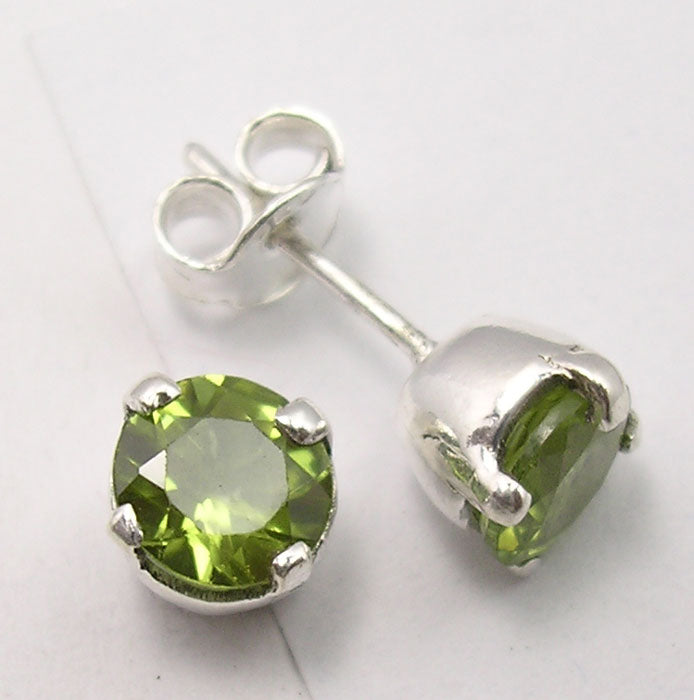 925 Sterling Silver Peridot Earring 0.7cm
